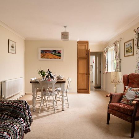 Hilltop Farm Holidays Lincoln Extérieur photo